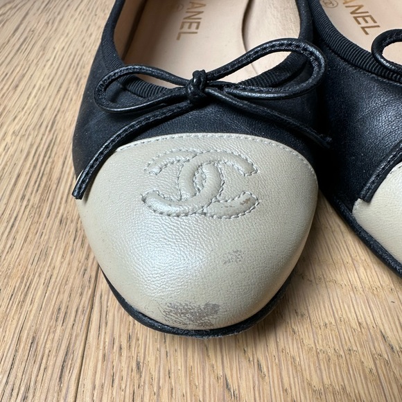 Authentic Chanel Ballet Flats Ballerina Size 37.5 BLACK/GOLD - Picture 10 of 12